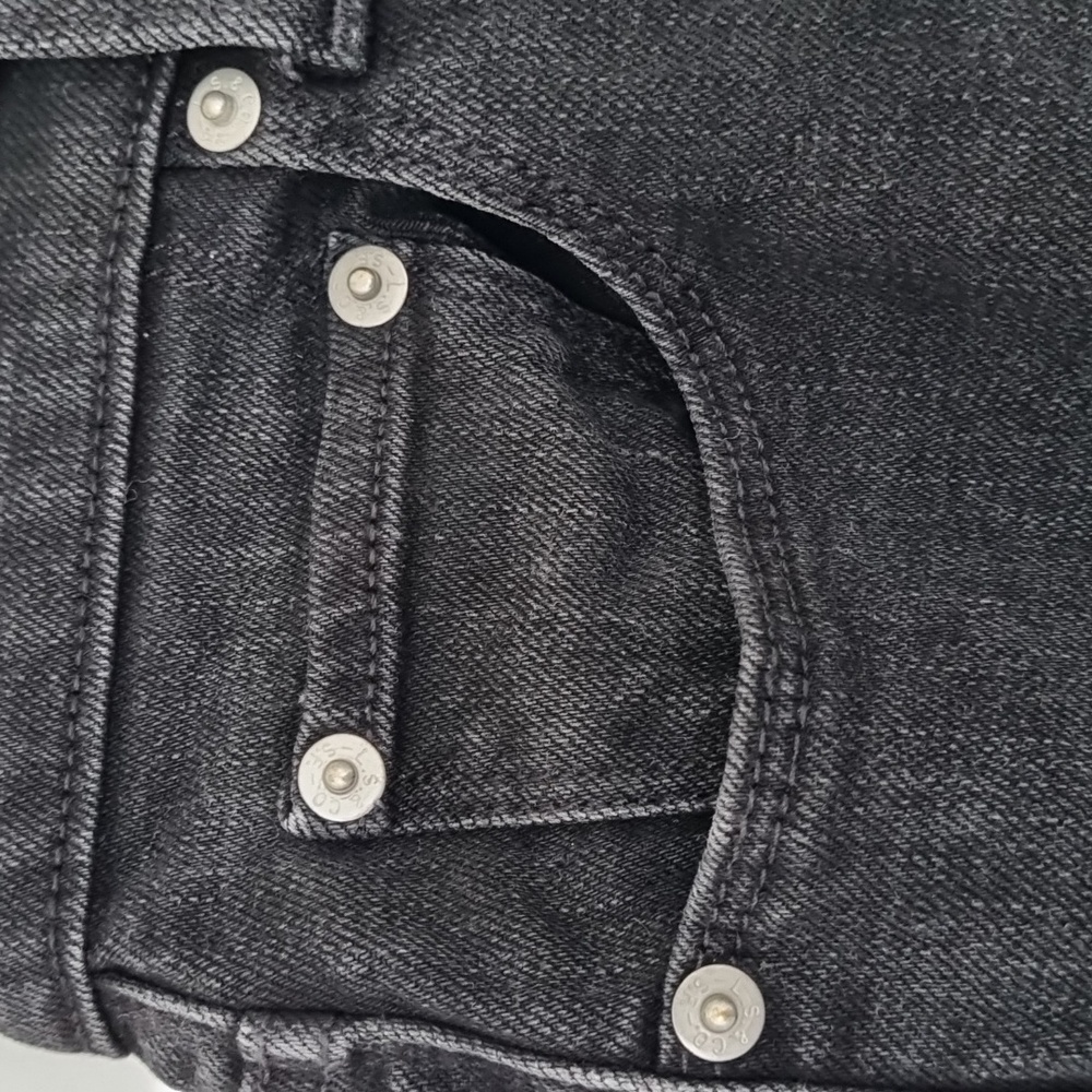 Levis, 505 straight leg black jeans, pockets, size 6 - Picture 3 of 11